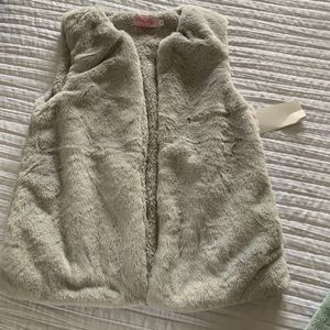 Pink Lily Faux Fur Vest